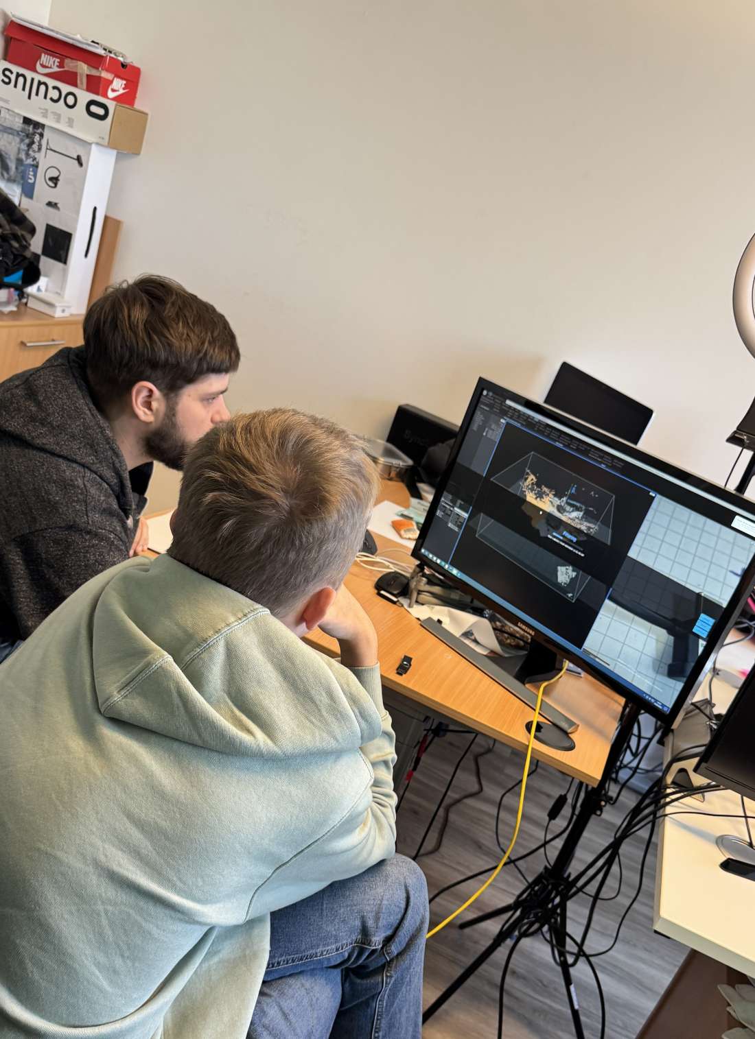 Schüler lernt bei metrik3D wie Photogrammetrie funktioniert.